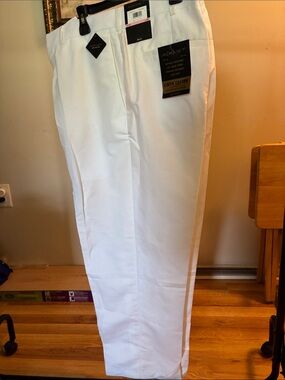 Axist White Men's Linen-Blend Chinos